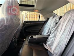 کرایسلەر 300